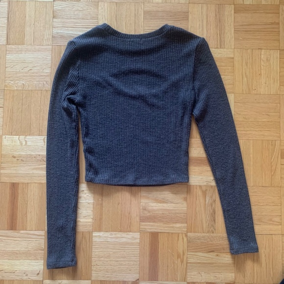 Garage Cut Out Long Sleeve - Picture 2 of 2